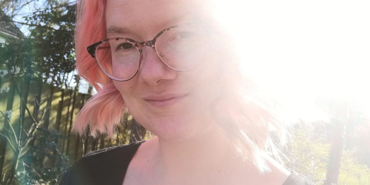 Manon van Oirschot Review